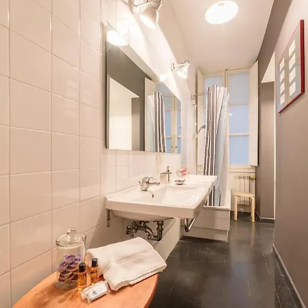 Elizabeth House Apartment